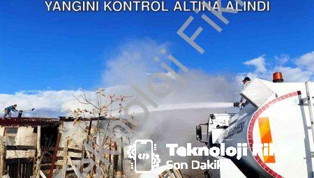 Kütahya Seyitömer’de Panik Yaratan Ahır Yangını Kontrol Altına Alındı